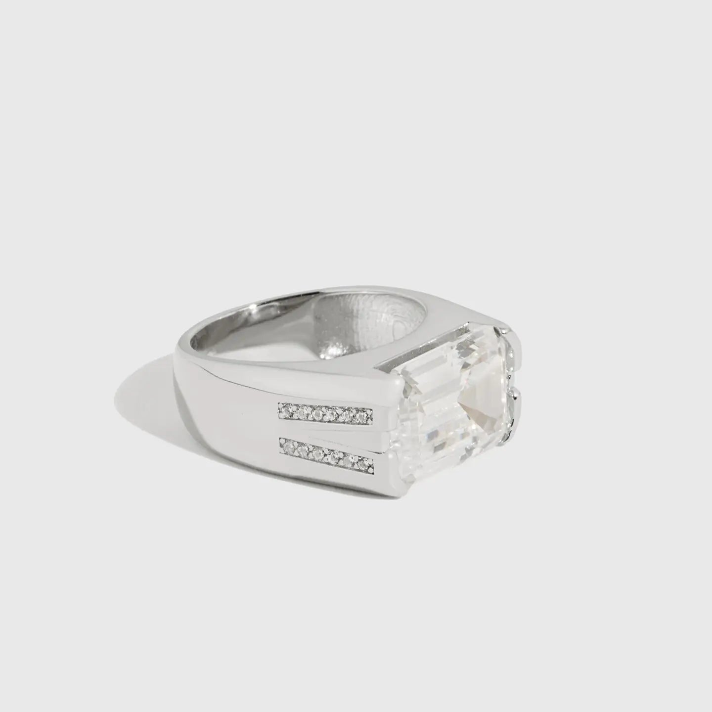 Eve Signet Ring - Size 7