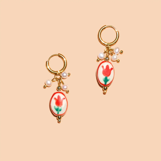Sweet Tulip Hoop - 18K Gold Plated